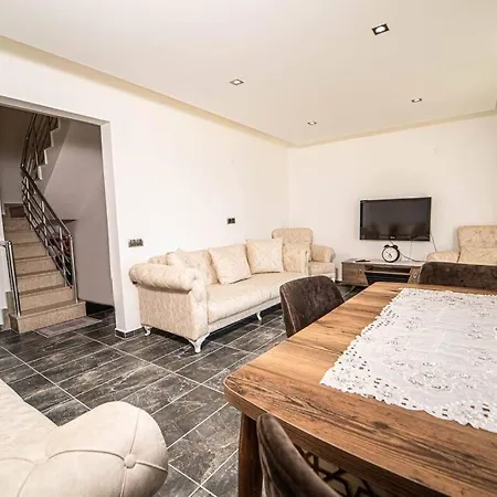 펜션 3br Amazing Garden With Pool In *