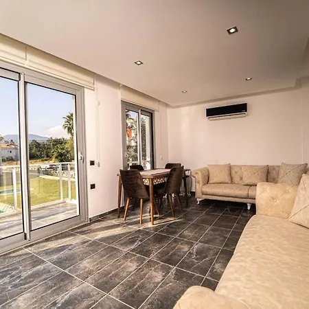 펜션 3br Amazing Garden With Pool In