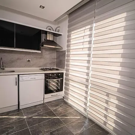 3br Amazing Garden With Pool In Holiday home